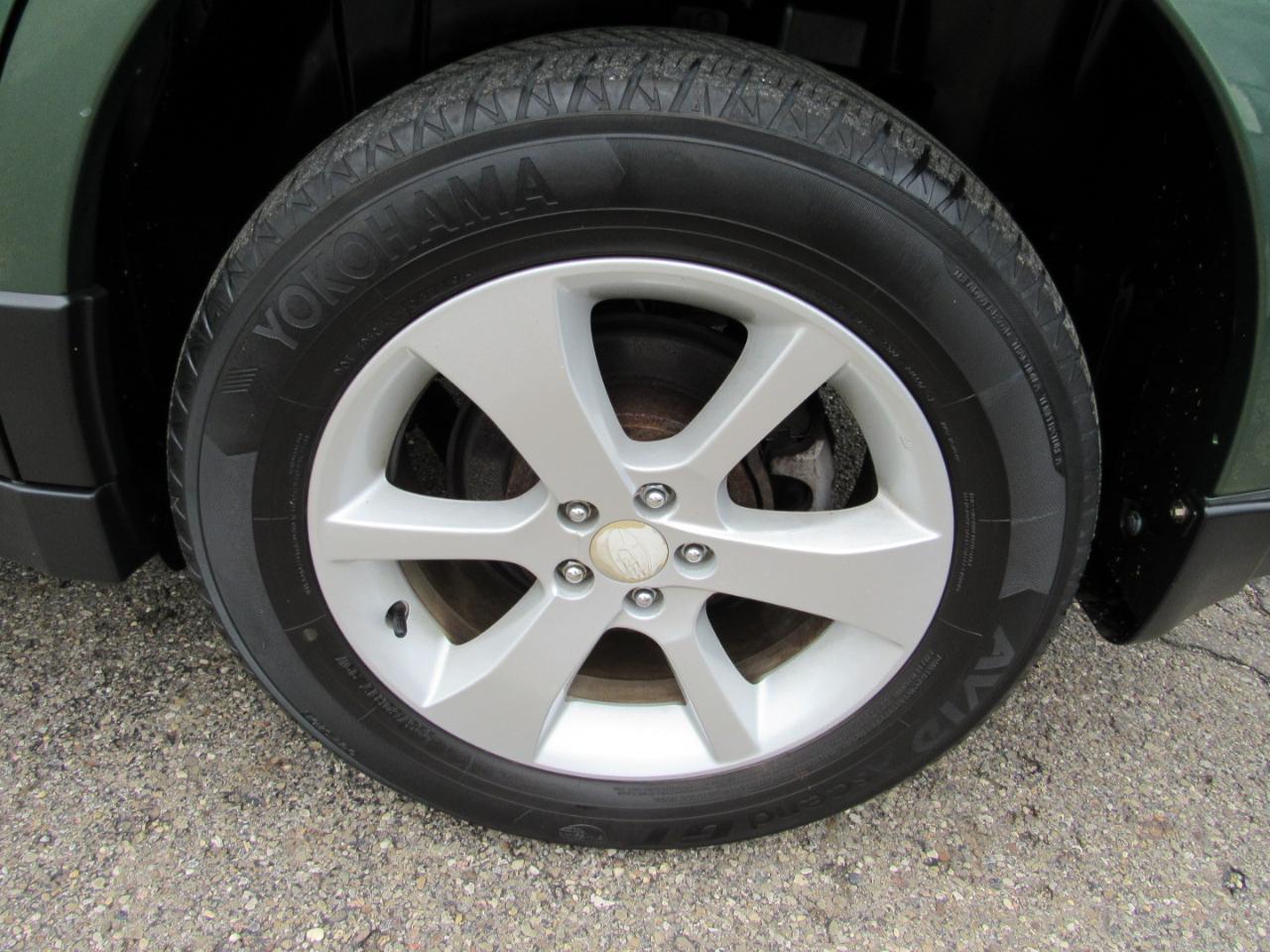 Subaru Outback 4dr Wgn H4 Auto 2.5i Premium 2013