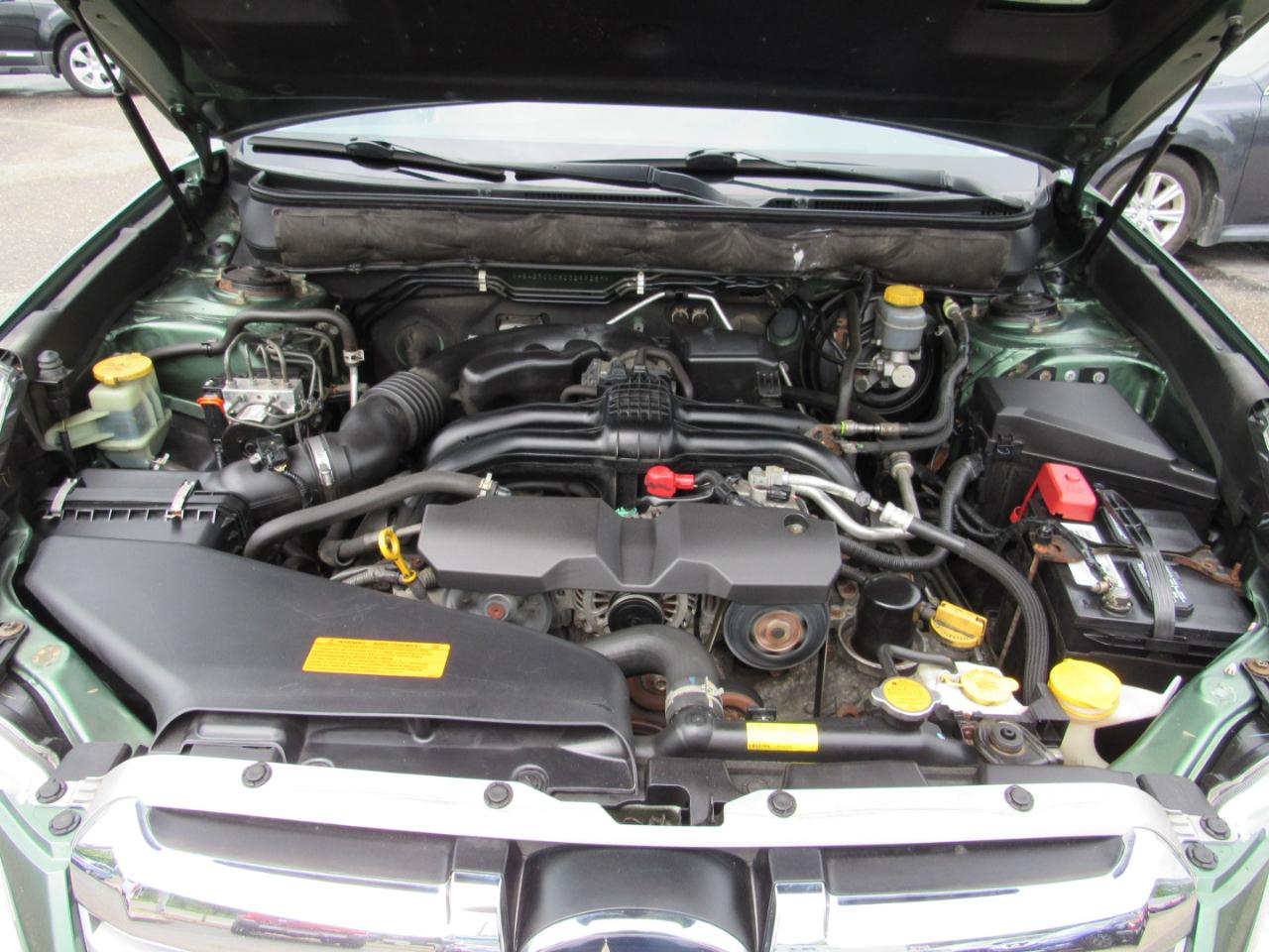 Subaru Outback 4dr Wgn H4 Auto 2.5i Premium 2013