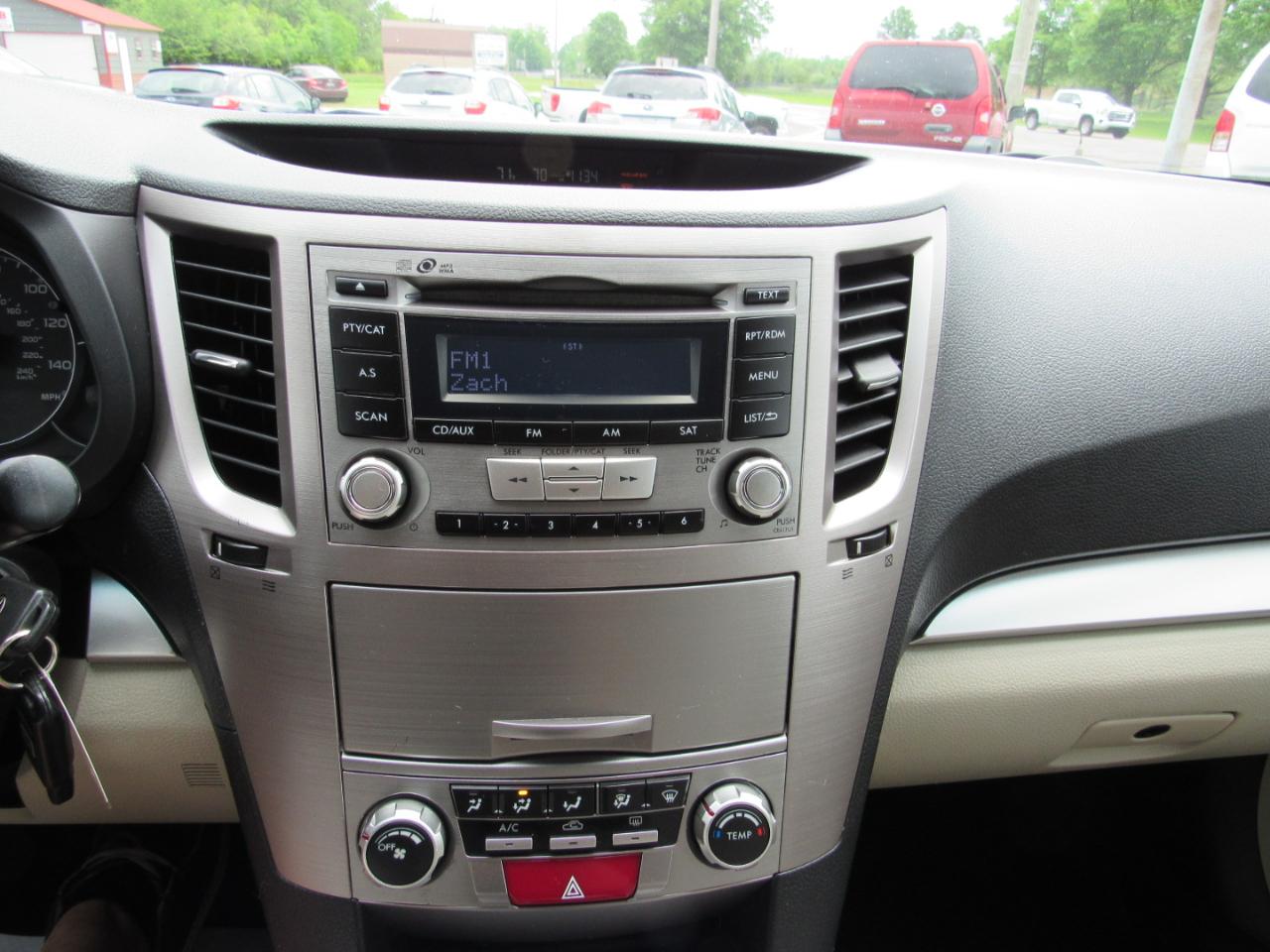 Subaru Outback 4dr Wgn H4 Auto 2.5i Premium 2013
