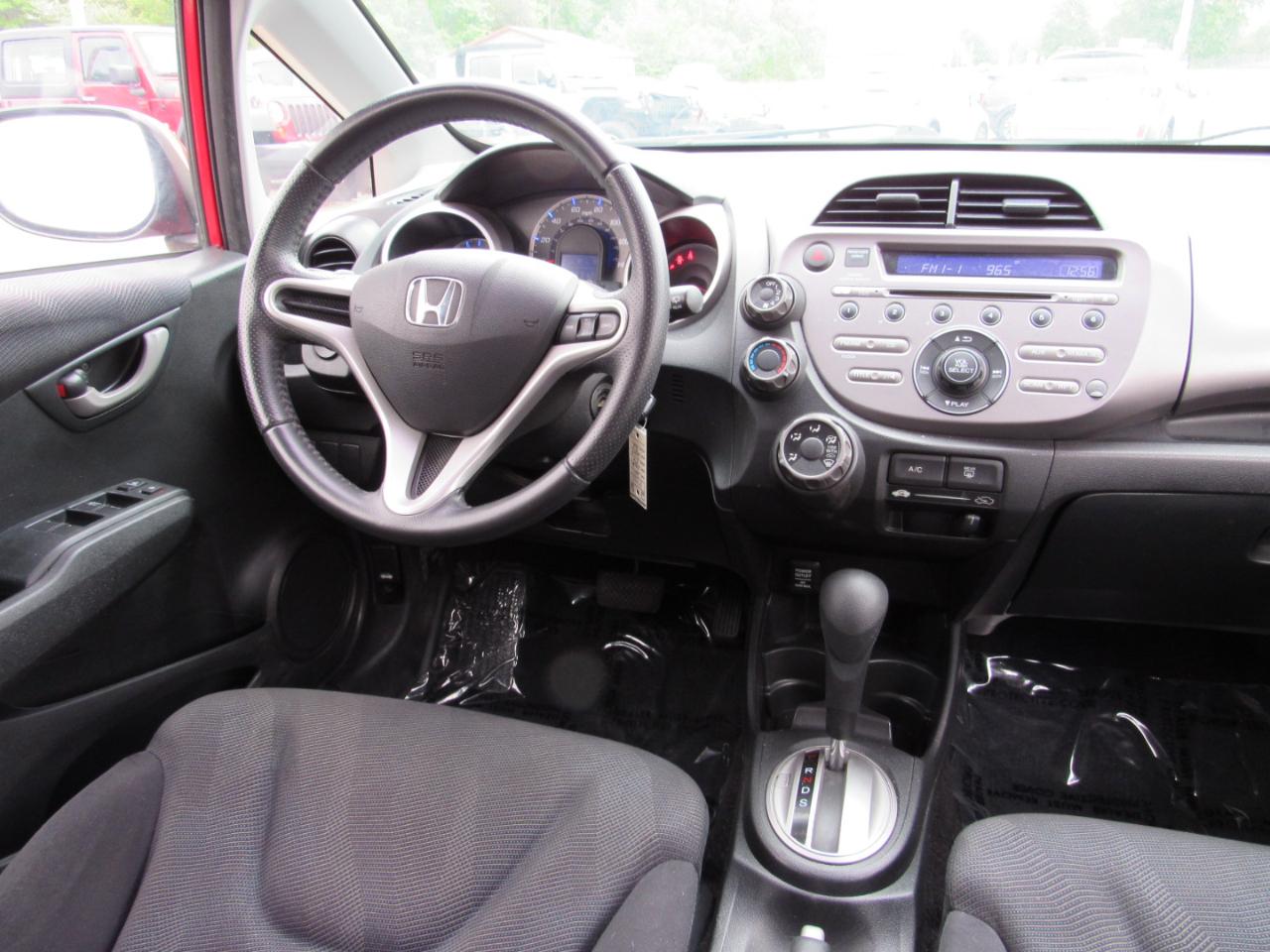 Honda Fit 5dr HB Auto Sport 2011
