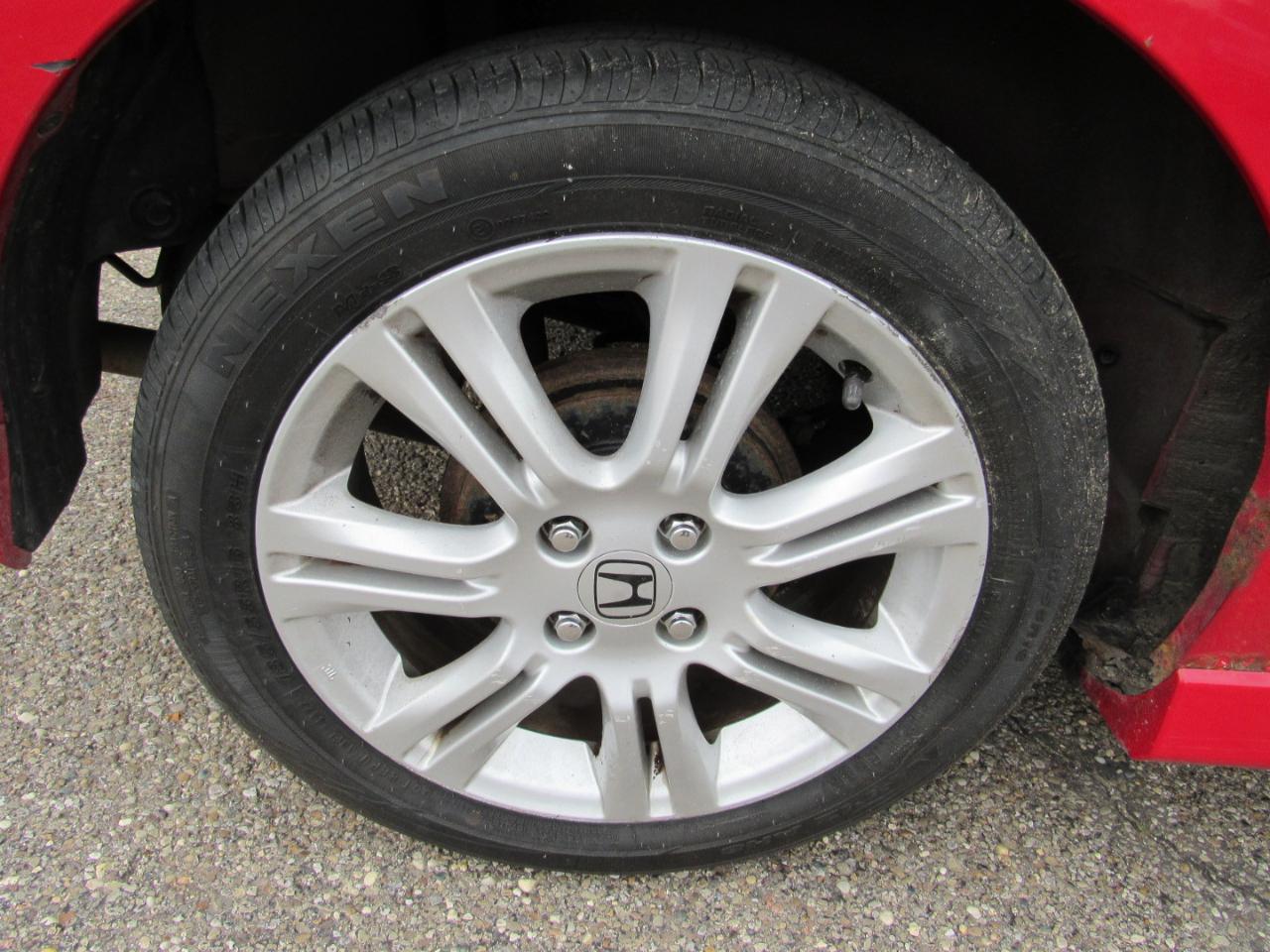 Honda Fit 5dr HB Auto Sport 2011