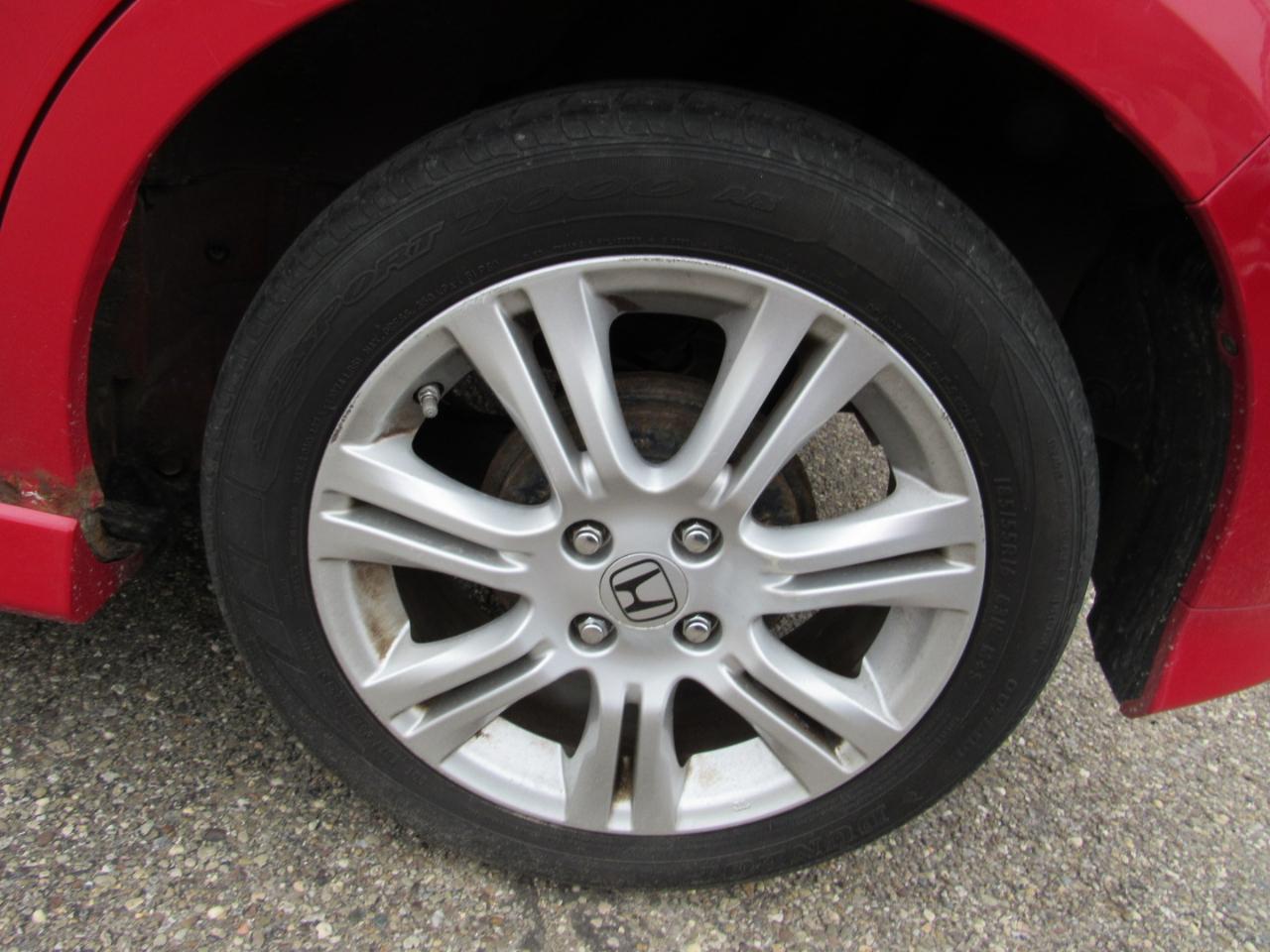 Honda Fit 5dr HB Auto Sport 2011