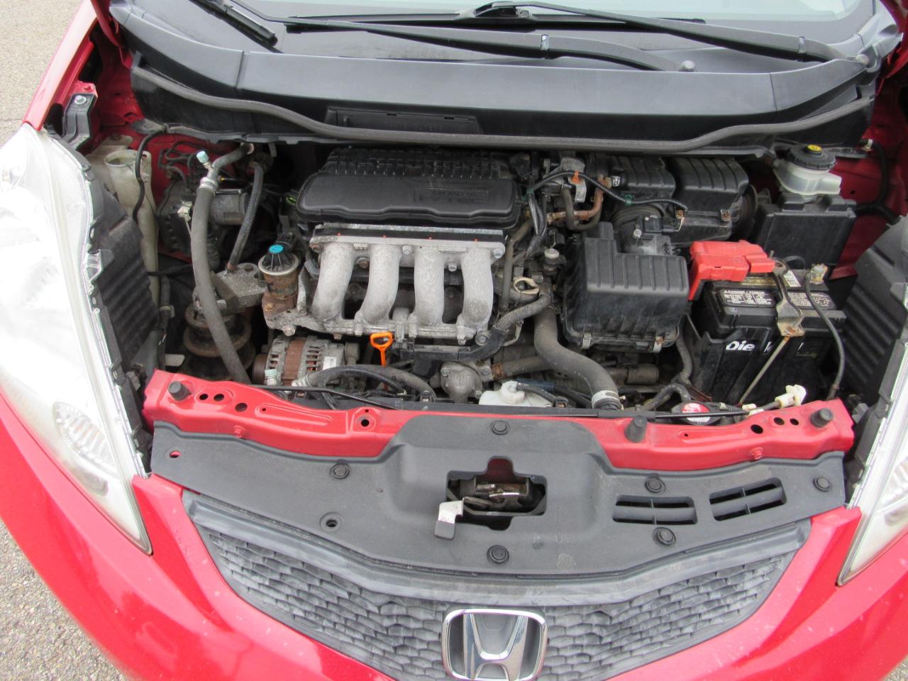 Honda Fit 5dr HB Auto Sport 2011