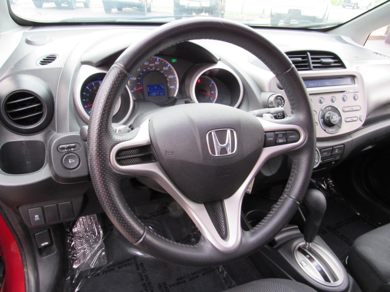 Honda Fit 5dr HB Auto Sport 2011