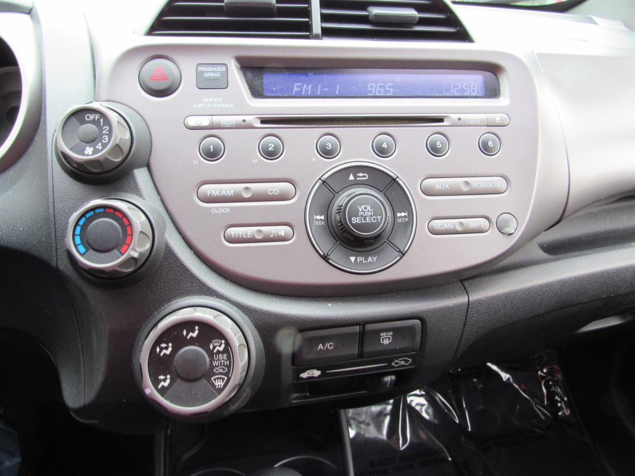 Honda Fit 5dr HB Auto Sport 2011