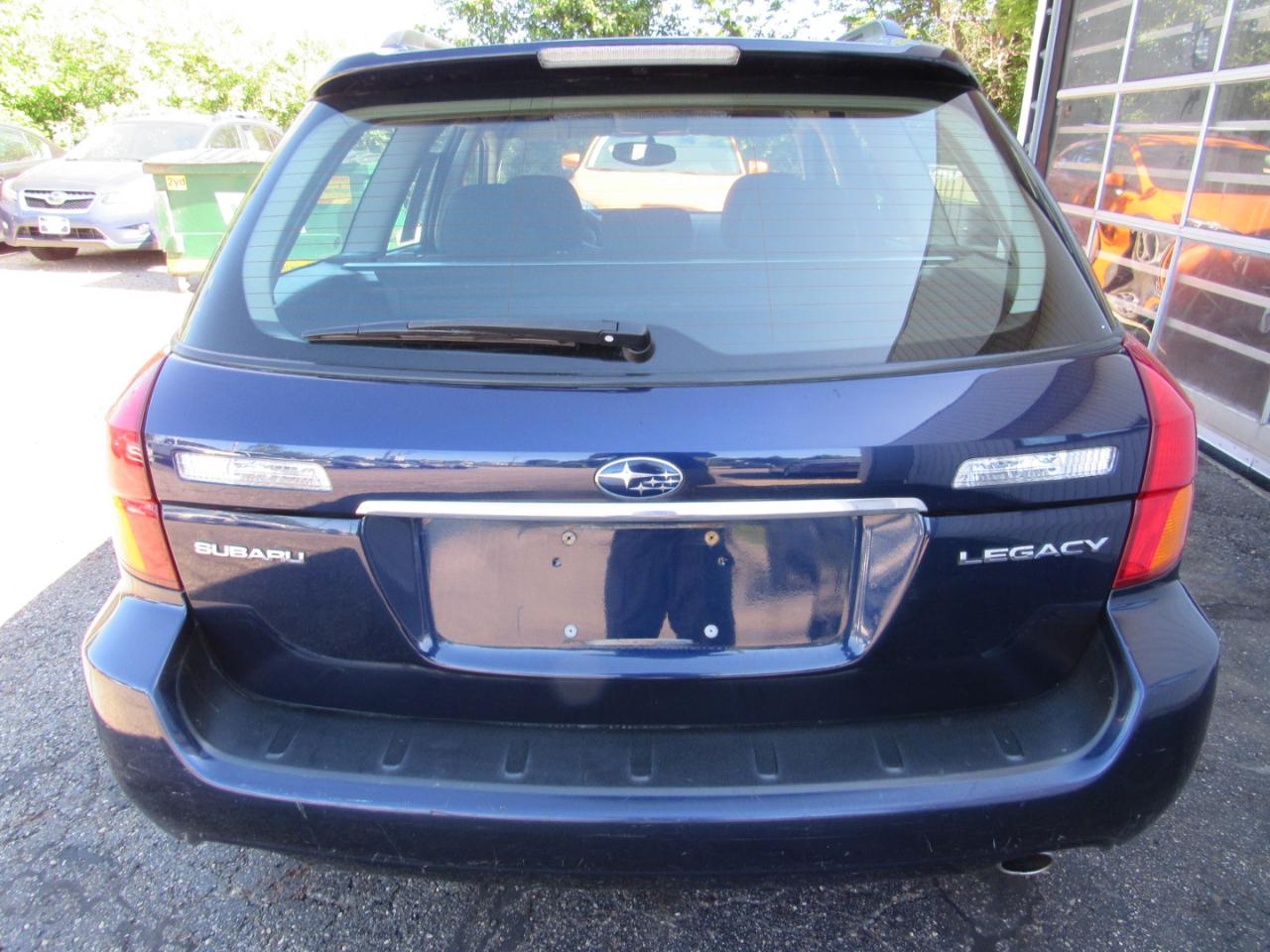 Subaru Legacy Wagon (Natl) 2.5i Manual 2005
