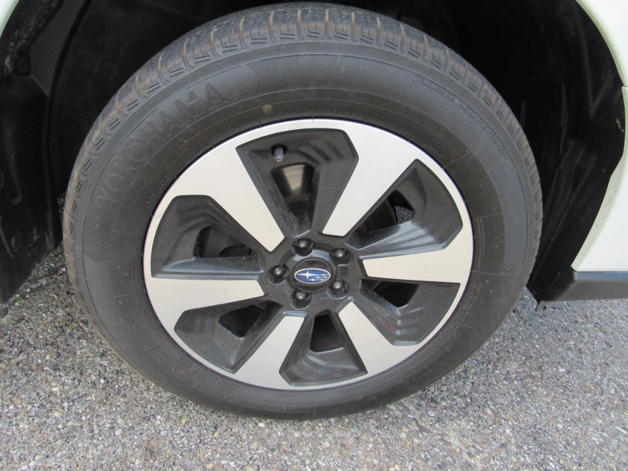 Subaru Forester 2.5i Limited CVT 2017