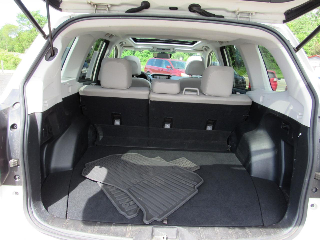 Subaru Forester 2.5i Limited CVT 2017