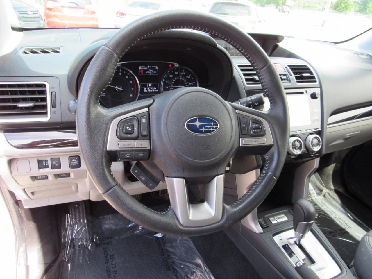 Subaru Forester 2.5i Limited CVT 2017