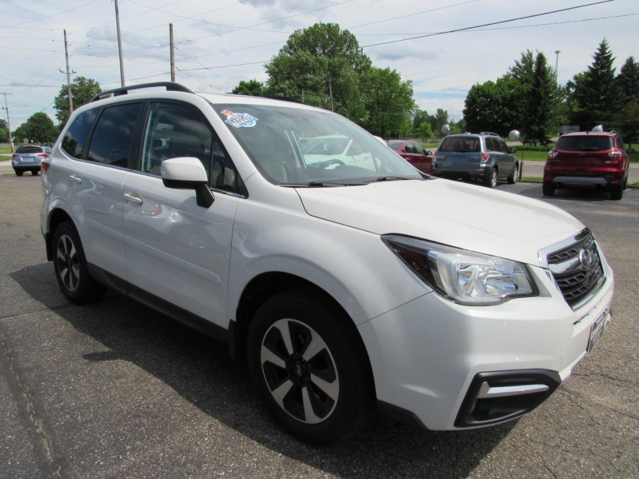 Subaru Forester 2.5i Limited CVT 2017