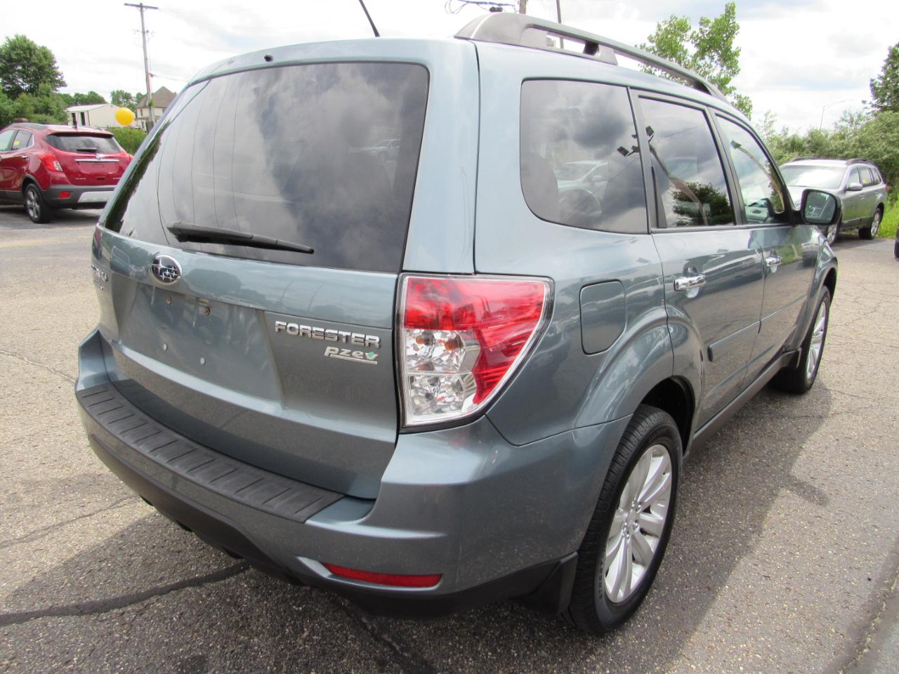 Subaru Forester 4dr Auto 2.5X Limited 2013