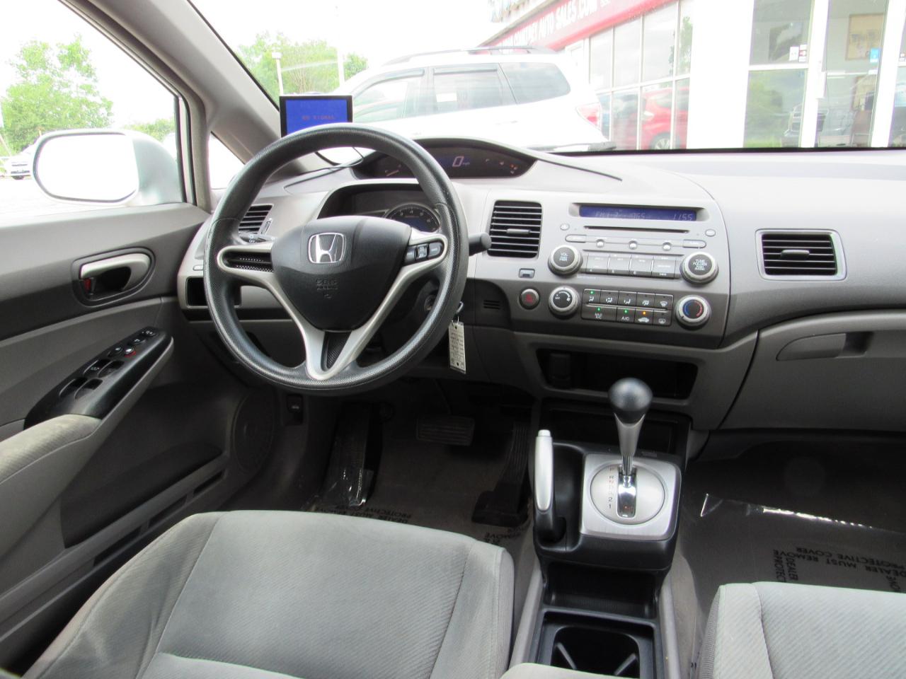 Honda Civic Sdn 4dr Auto LX 2011