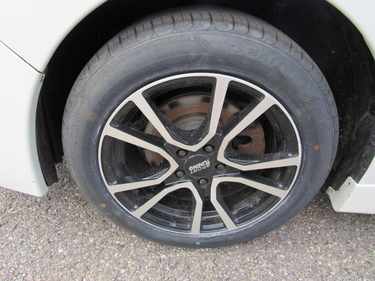 Subaru Impreza Wagon 5dr Auto 2.0i Sport Premium 2013