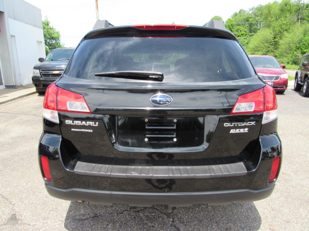 Subaru Outback 4dr Wgn H4 Auto 2.5i Prem 2011