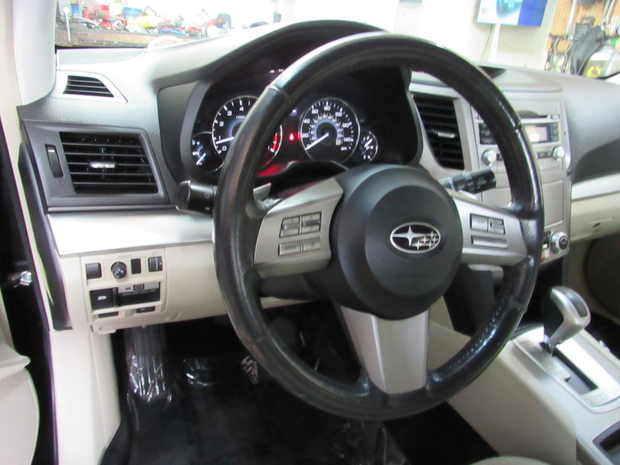 Subaru Outback 4dr Wgn H4 Auto 2.5i Prem 2011