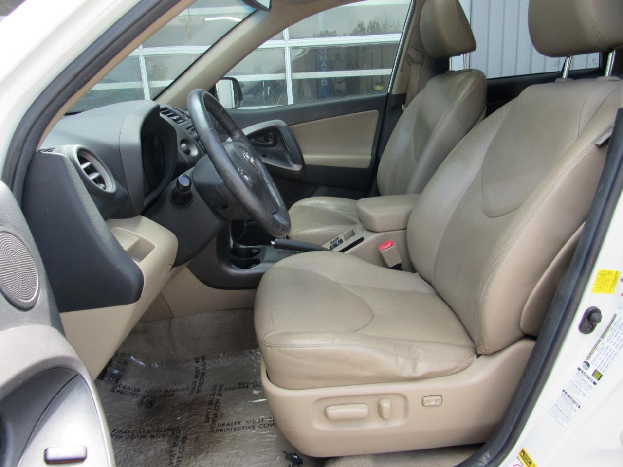 Toyota RAV4 4WD 4dr I4 Limited (Natl) 2012