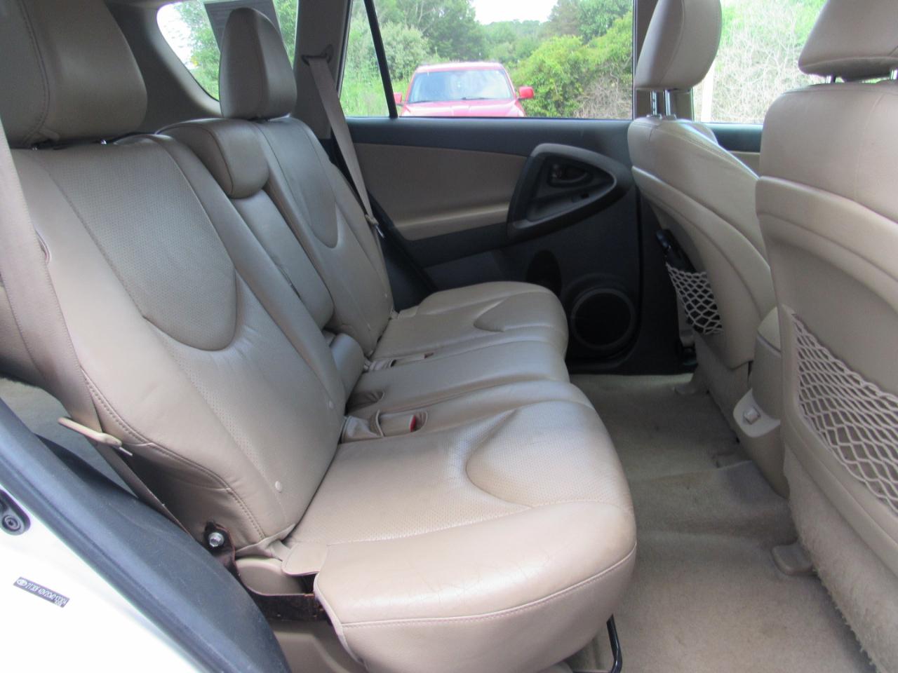 Toyota RAV4 4WD 4dr I4 Limited (Natl) 2012