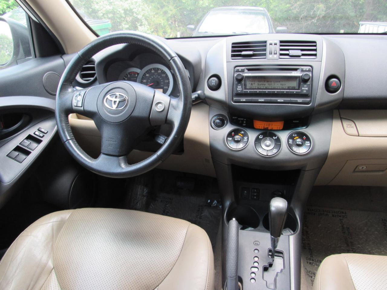 Toyota RAV4 4WD 4dr I4 Limited (Natl) 2012