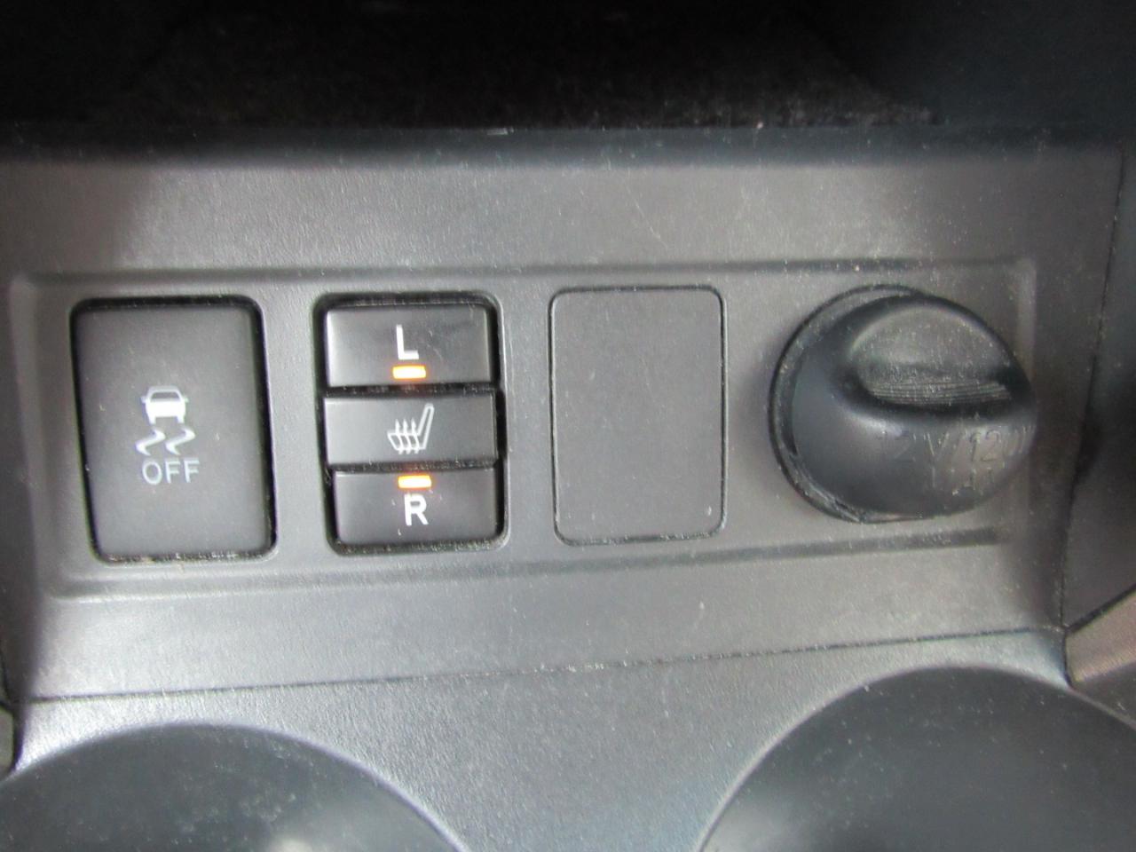 Toyota RAV4 4WD 4dr I4 Limited (Natl) 2012