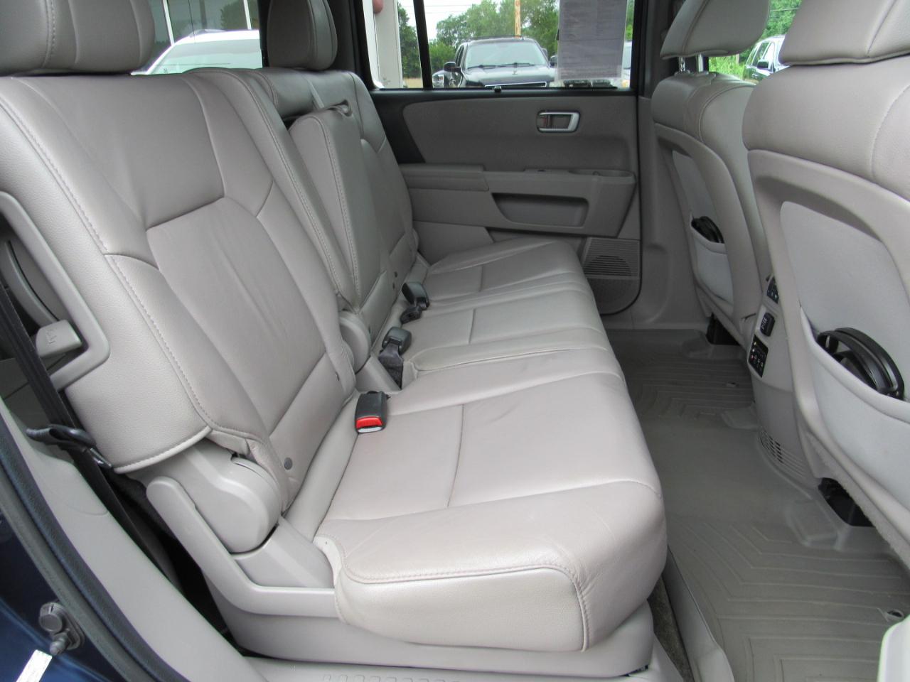 Honda Pilot 4WD 4dr Touring w/RES & Navi 2014