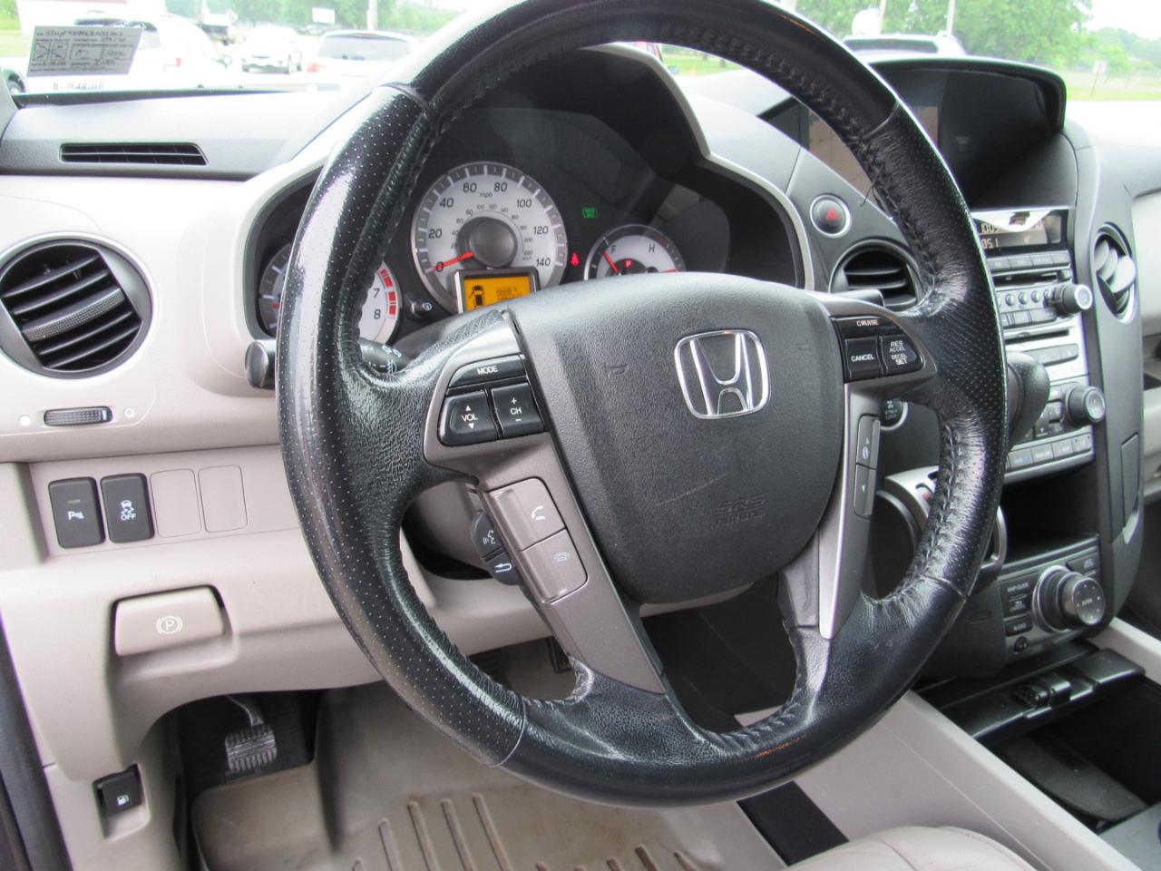 Honda Pilot 4WD 4dr Touring w/RES & Navi 2014