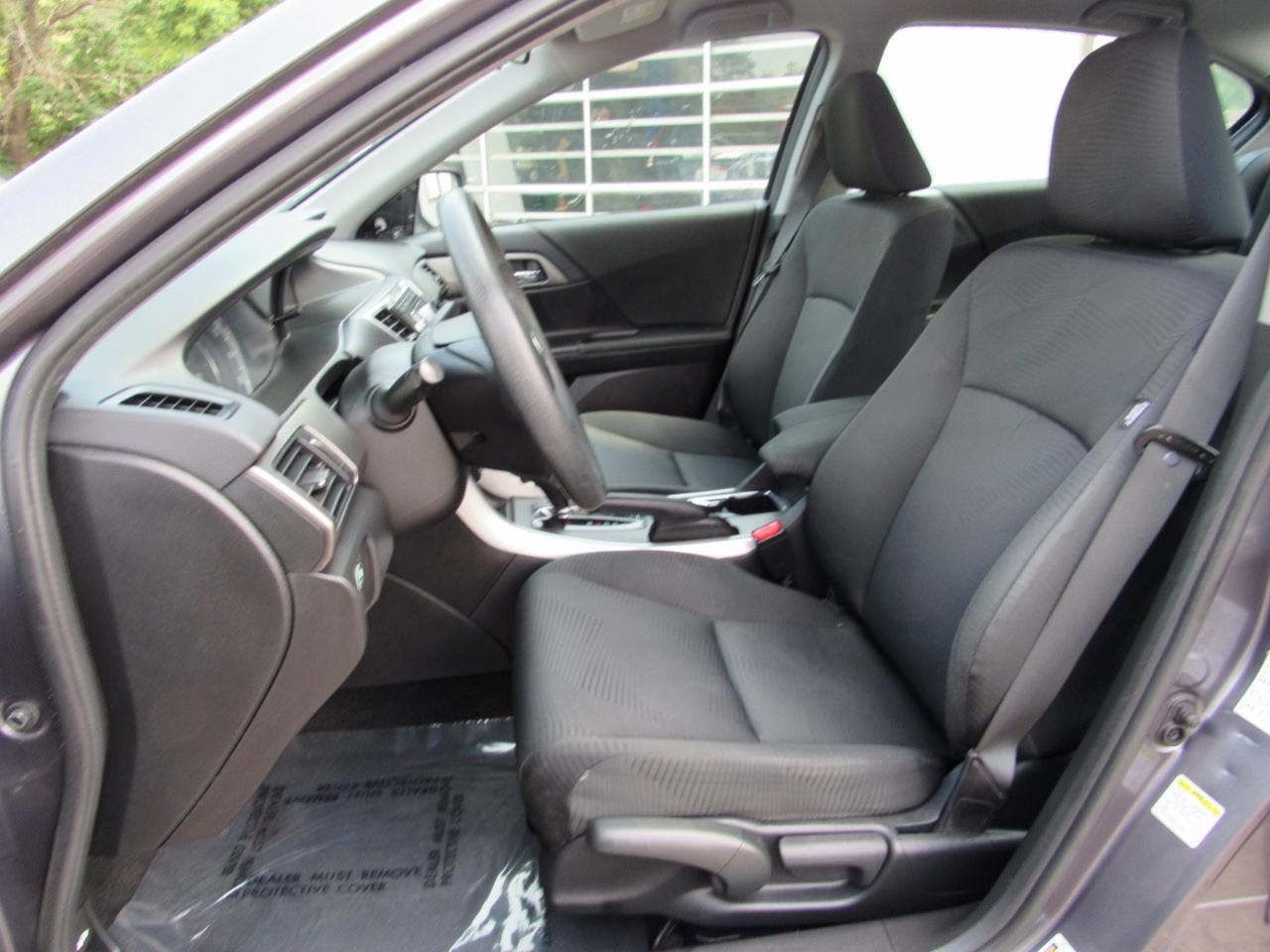 Honda Accord Sedan 4dr I4 CVT LX 2015
