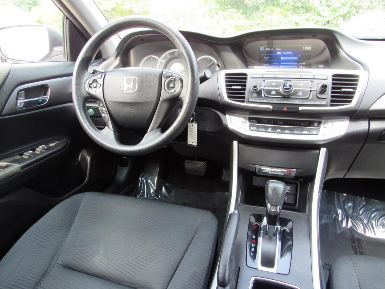 Honda Accord Sedan 4dr I4 CVT LX 2015