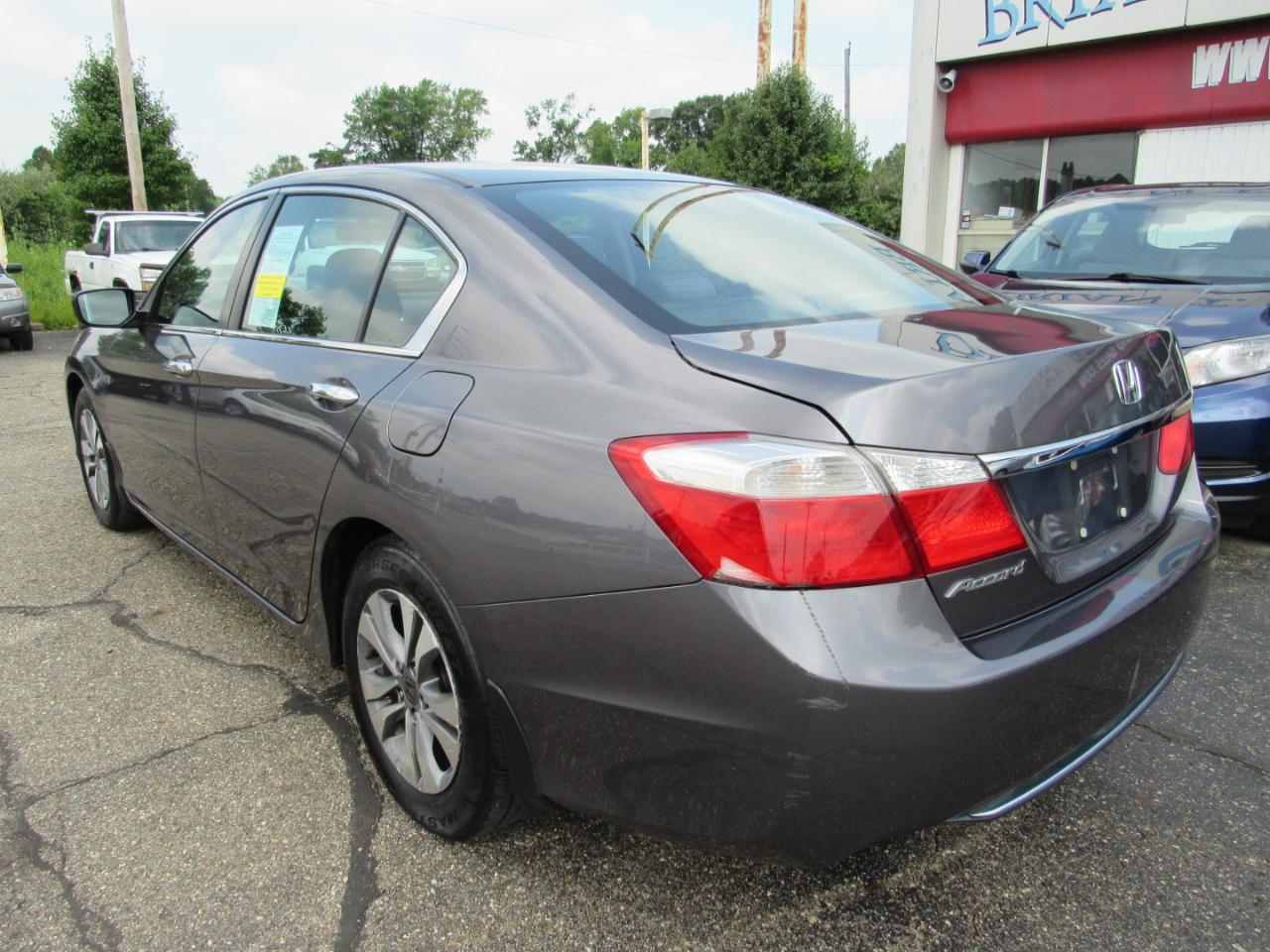 Honda Accord Sedan 4dr I4 CVT LX 2015