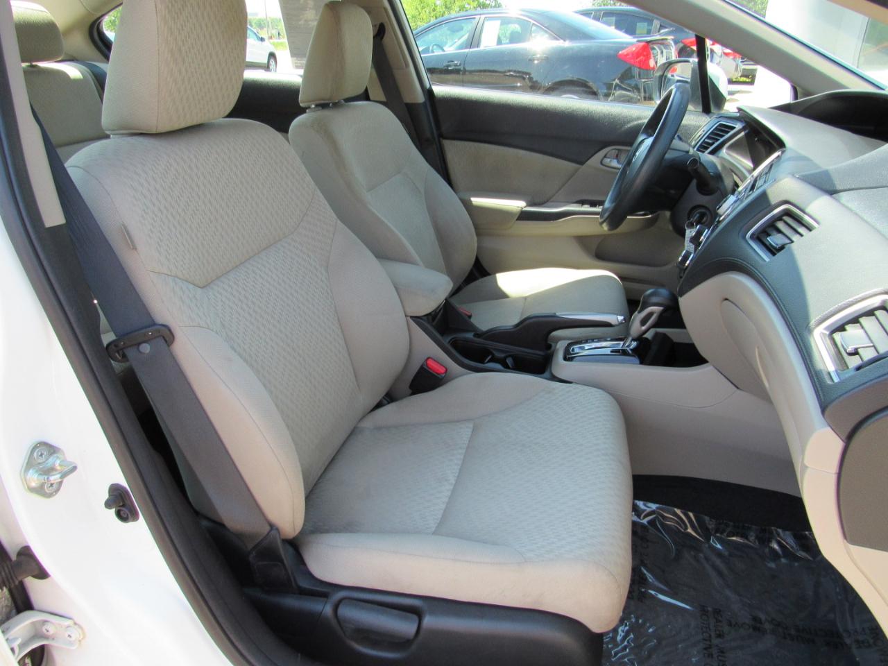 Honda Civic Sedan 4dr CVT LX 2015