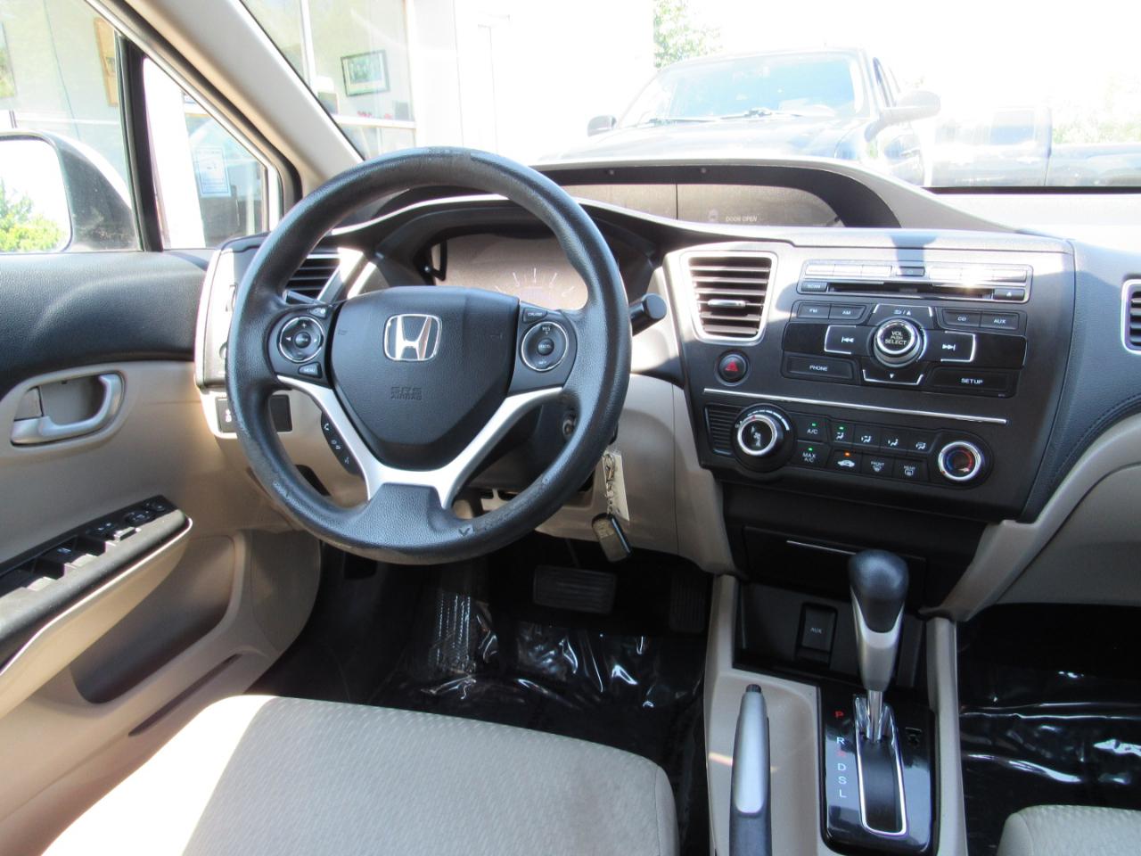 Honda Civic Sedan 4dr CVT LX 2015