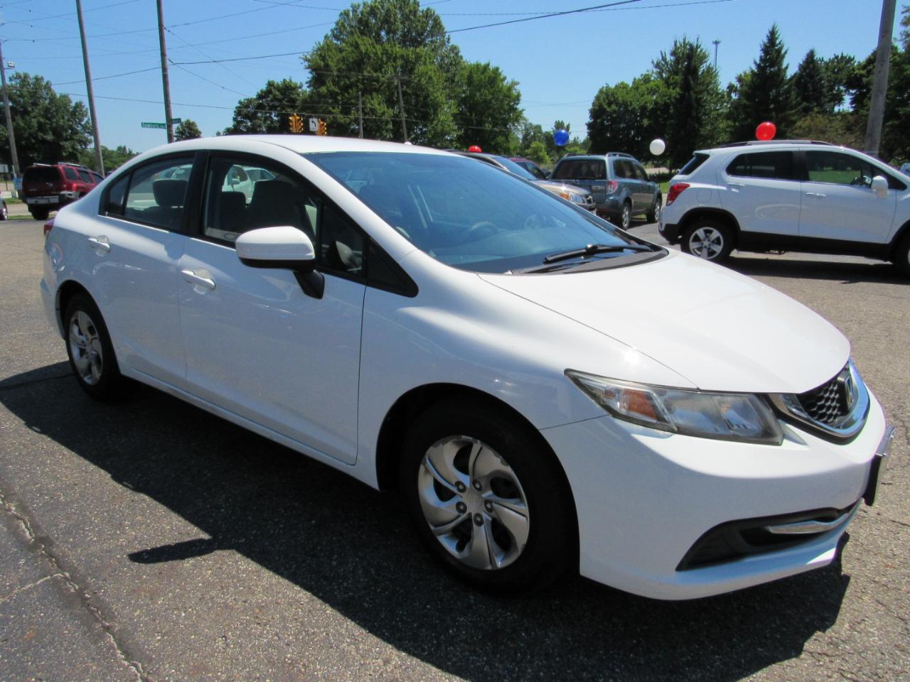 Honda Civic Sedan 4dr CVT LX 2015