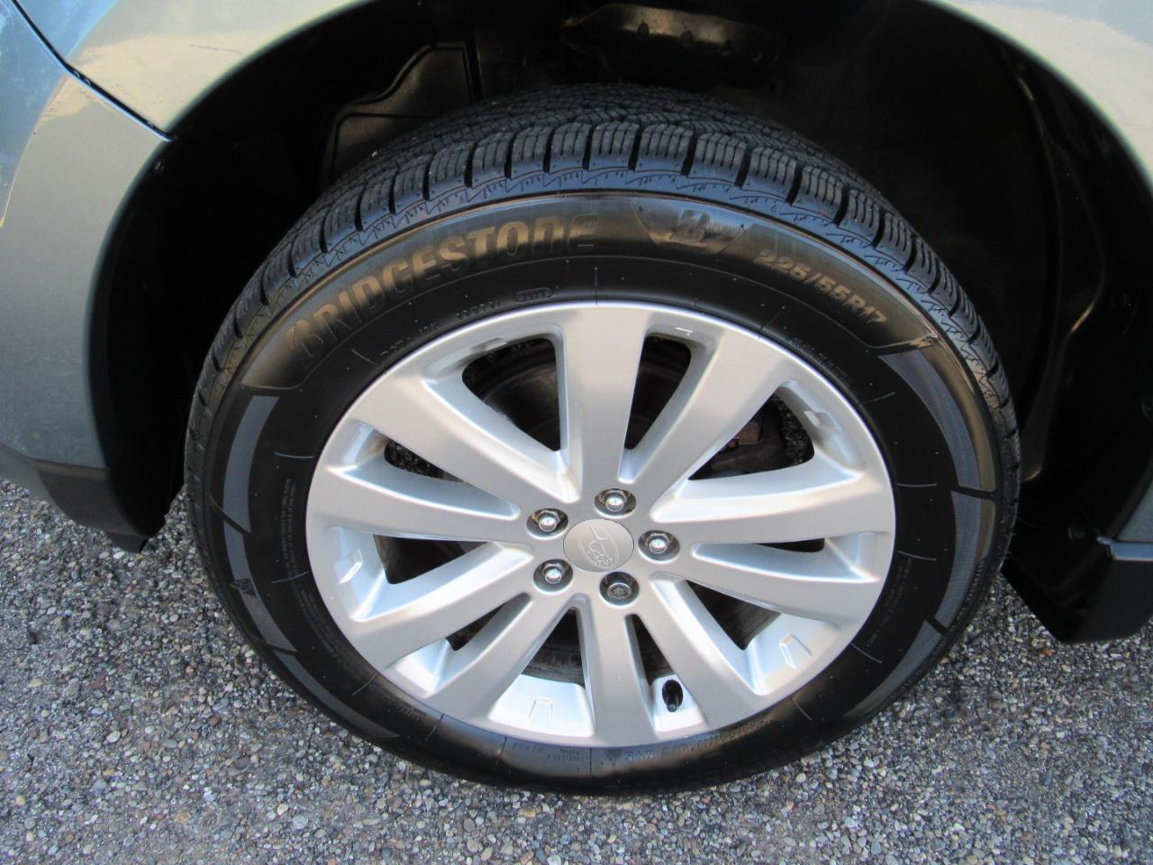 Subaru Forester 4dr Auto 2.5X Touring 2012