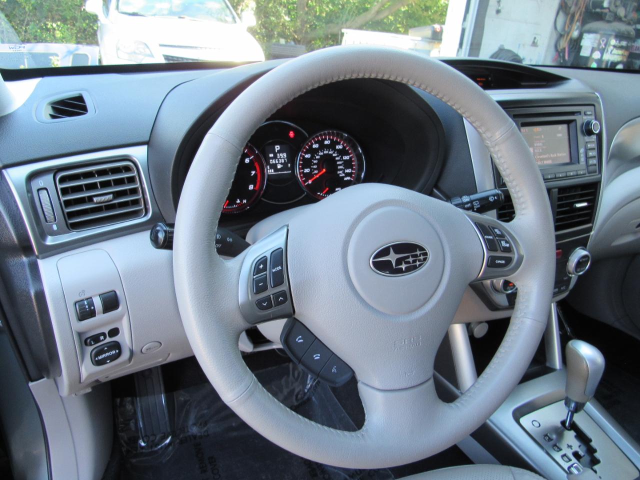Subaru Forester 4dr Auto 2.5X Touring 2012