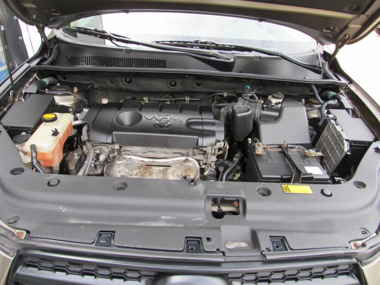 Toyota RAV4 4WD 4dr I4 (Natl) 2012