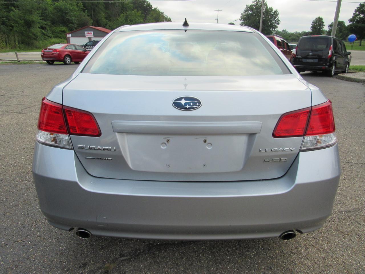 Subaru Legacy 4dr Sdn H6 Auto 3.6R Limited 2012