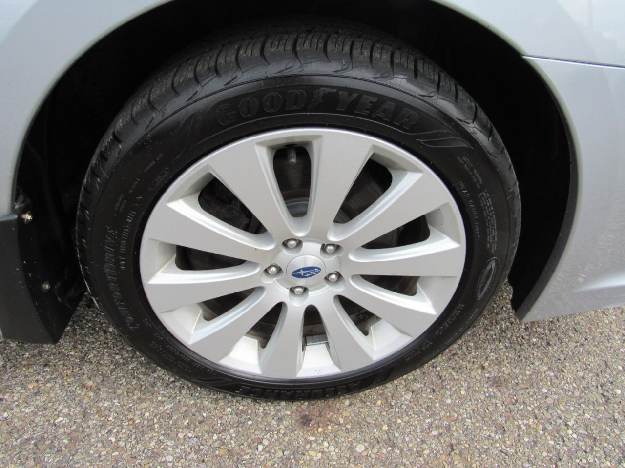 Subaru Legacy 4dr Sdn H6 Auto 3.6R Limited 2012