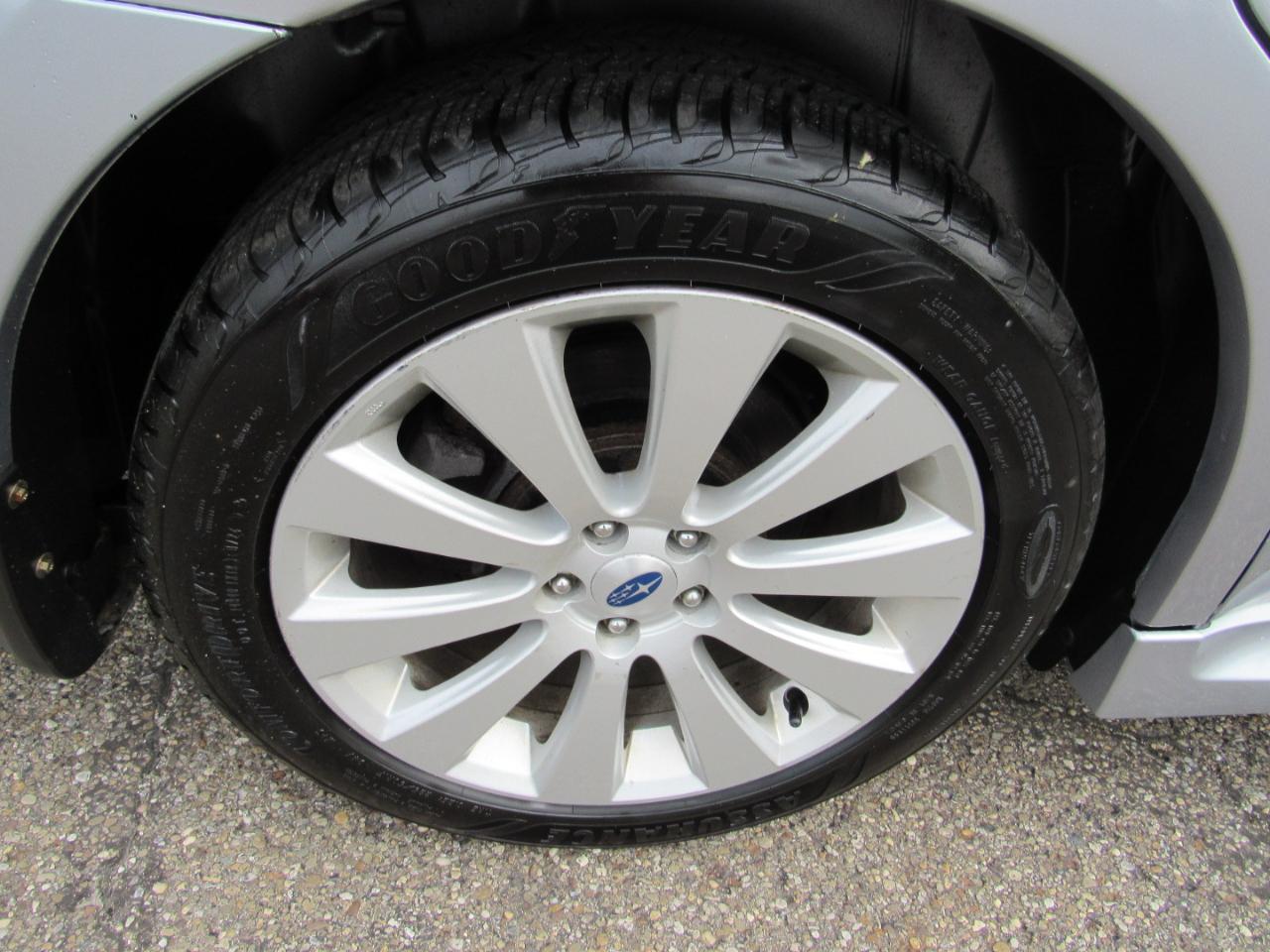 Subaru Legacy 4dr Sdn H6 Auto 3.6R Limited 2012