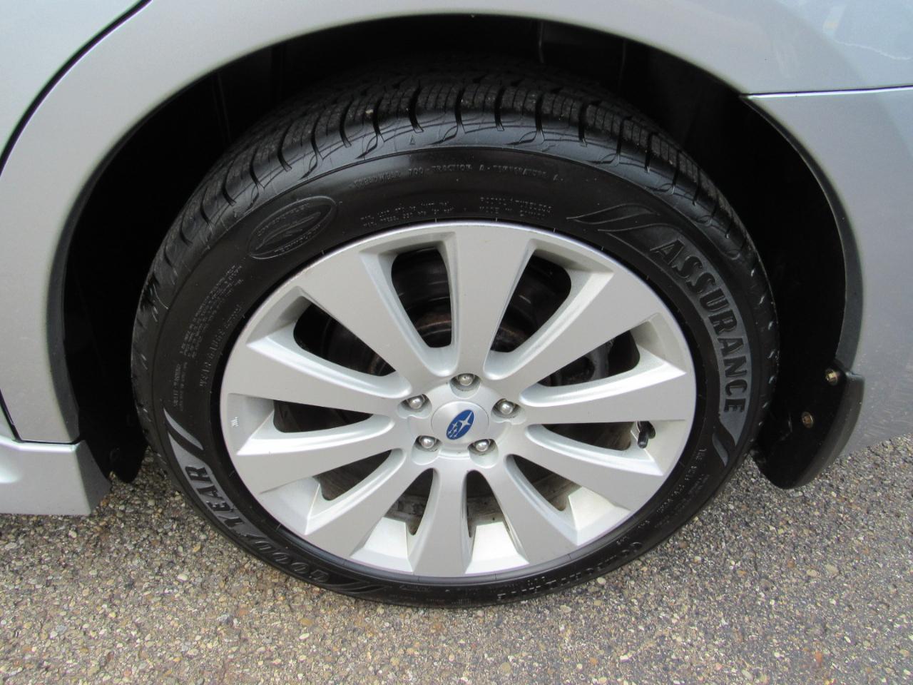 Subaru Legacy 4dr Sdn H6 Auto 3.6R Limited 2012