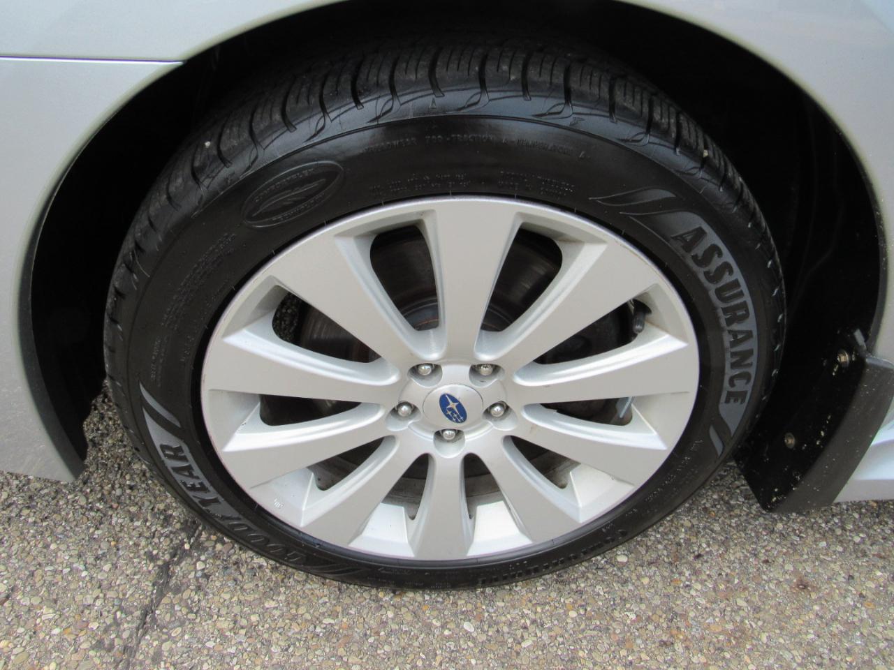 Subaru Legacy 4dr Sdn H6 Auto 3.6R Limited 2012