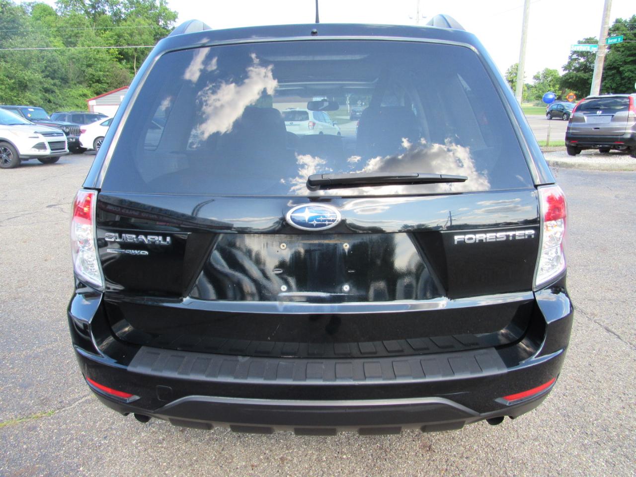 Subaru Forester 4dr Auto 2.5X Premium 2012