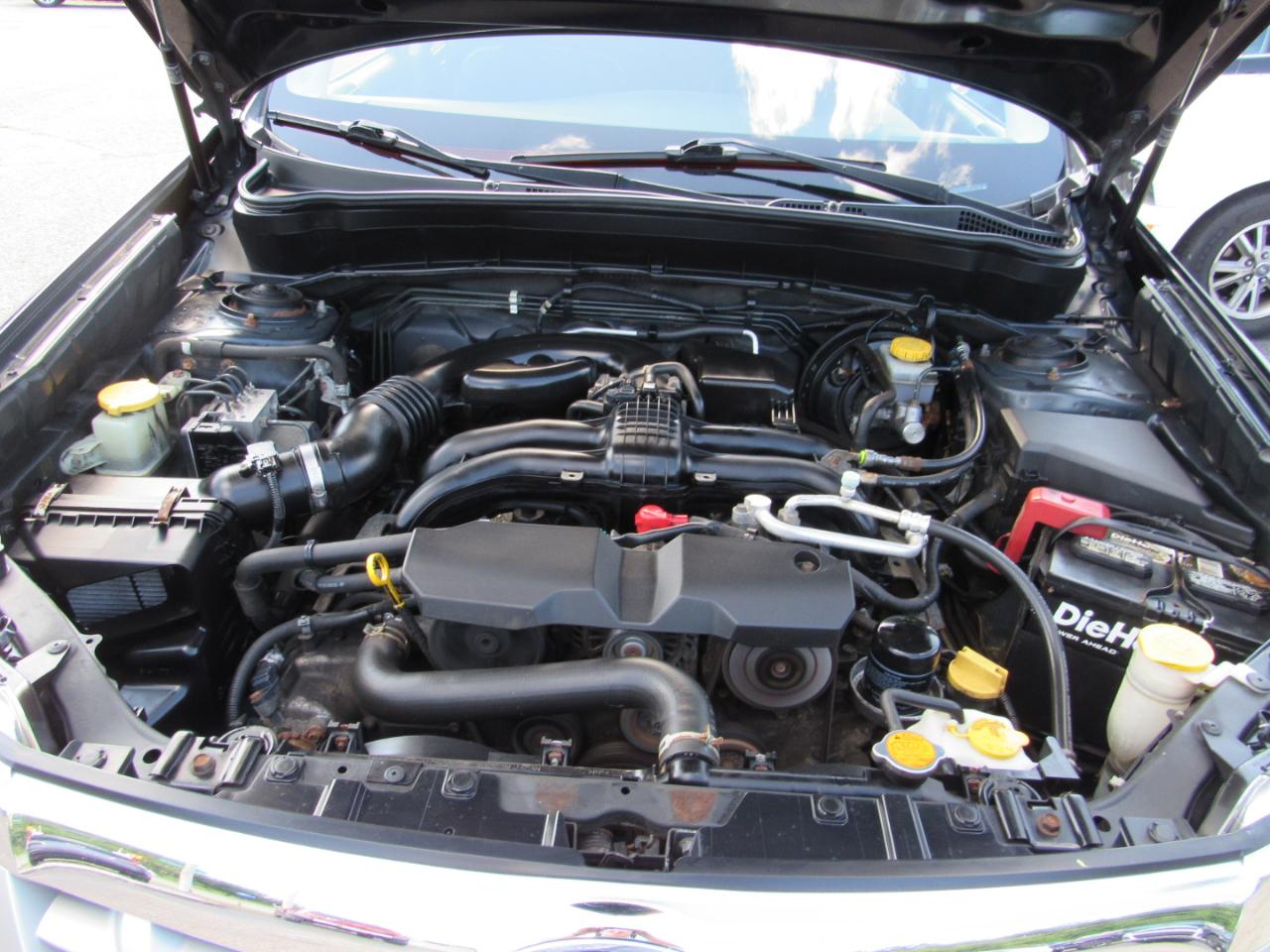 Subaru Forester 4dr Auto 2.5X Premium 2012