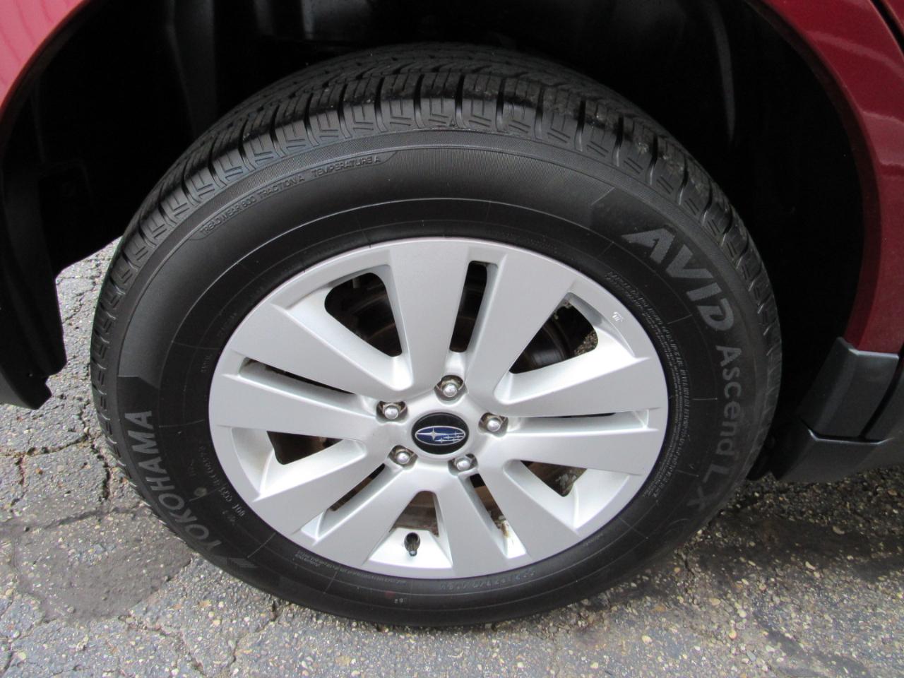 Subaru Outback 4dr Wgn 2.5i Premium PZEV 2016