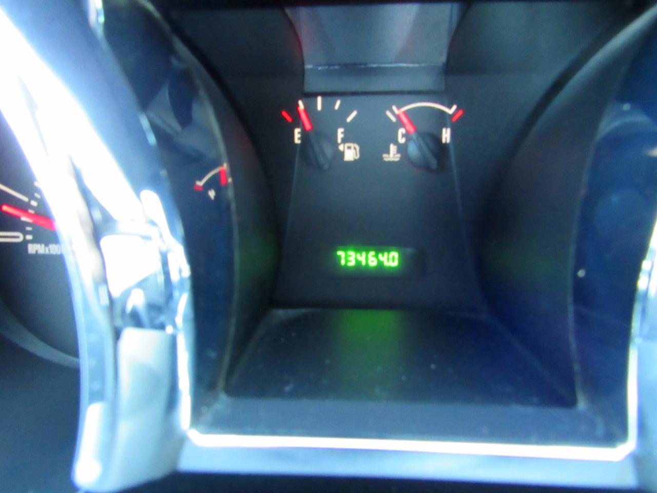 Ford Mustang 2dr Cpe Deluxe 2005