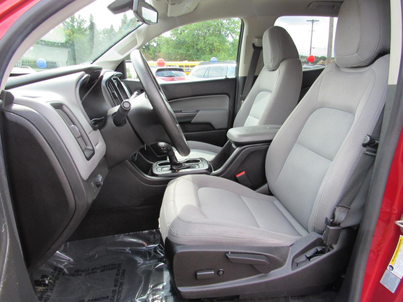 Chevrolet Colorado 2WD Crew Cab 128.3" WT 2016