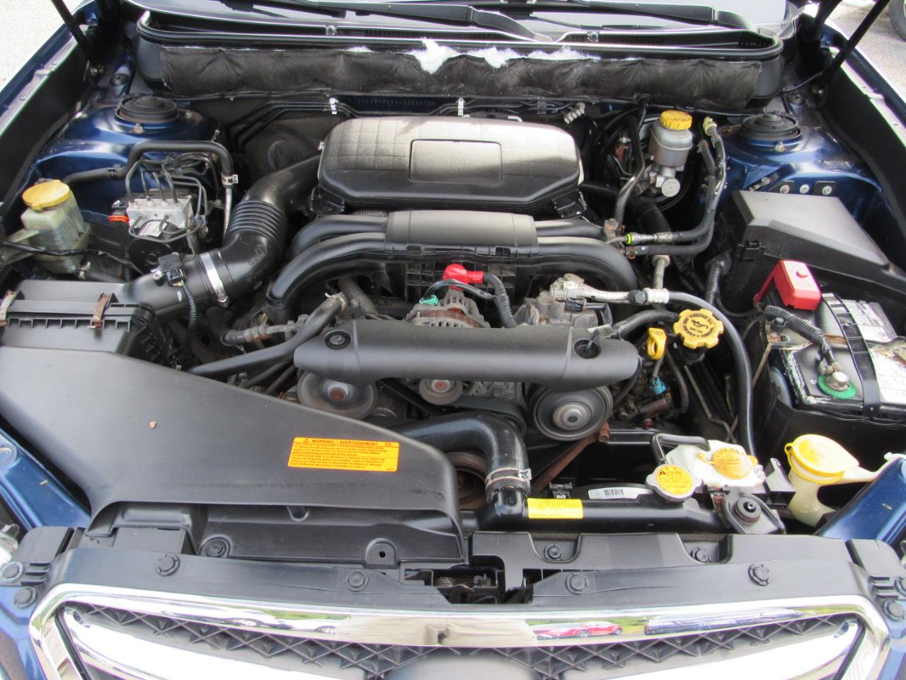 Subaru Legacy 4dr Sdn H4 Auto 2.5i Limited Moon 2010