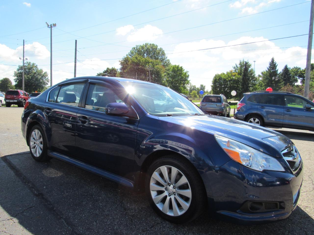 Subaru Legacy 4dr Sdn H4 Auto 2.5i Limited Moon 2010