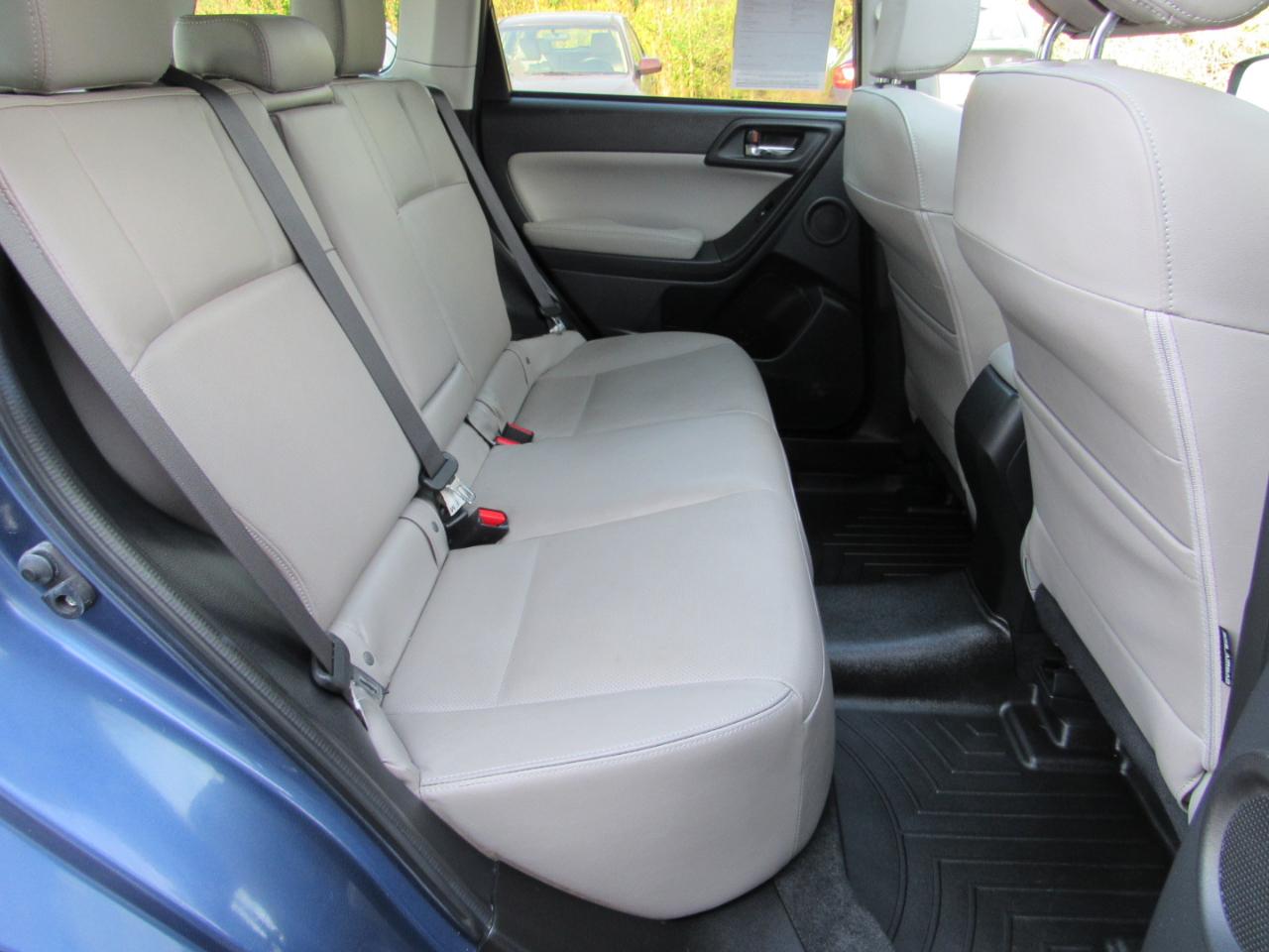 Subaru Forester 4dr Auto 2.5i Touring PZEV 2014