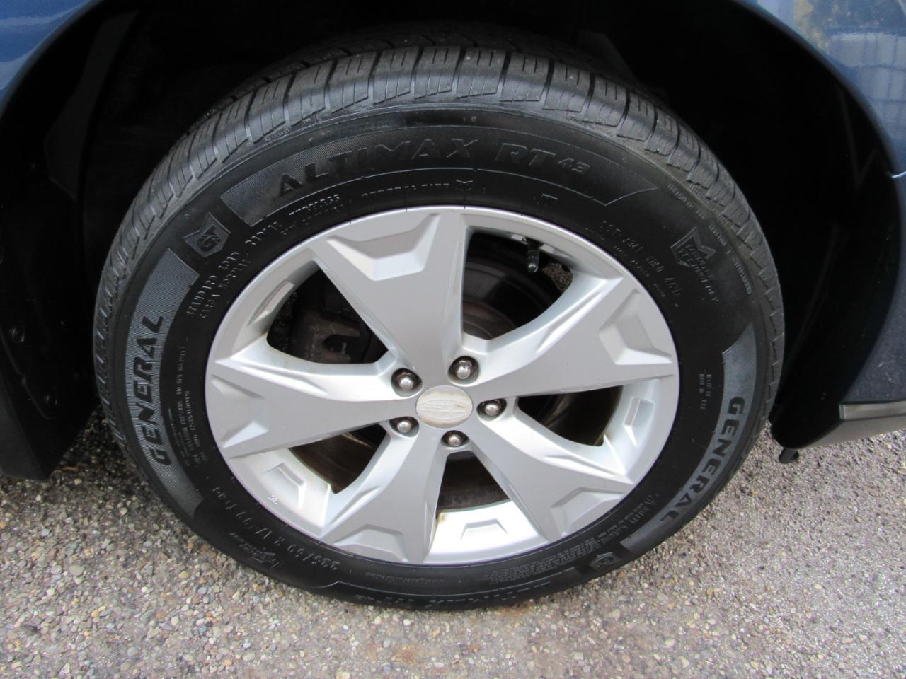 Subaru Forester 4dr Auto 2.5i Touring PZEV 2014