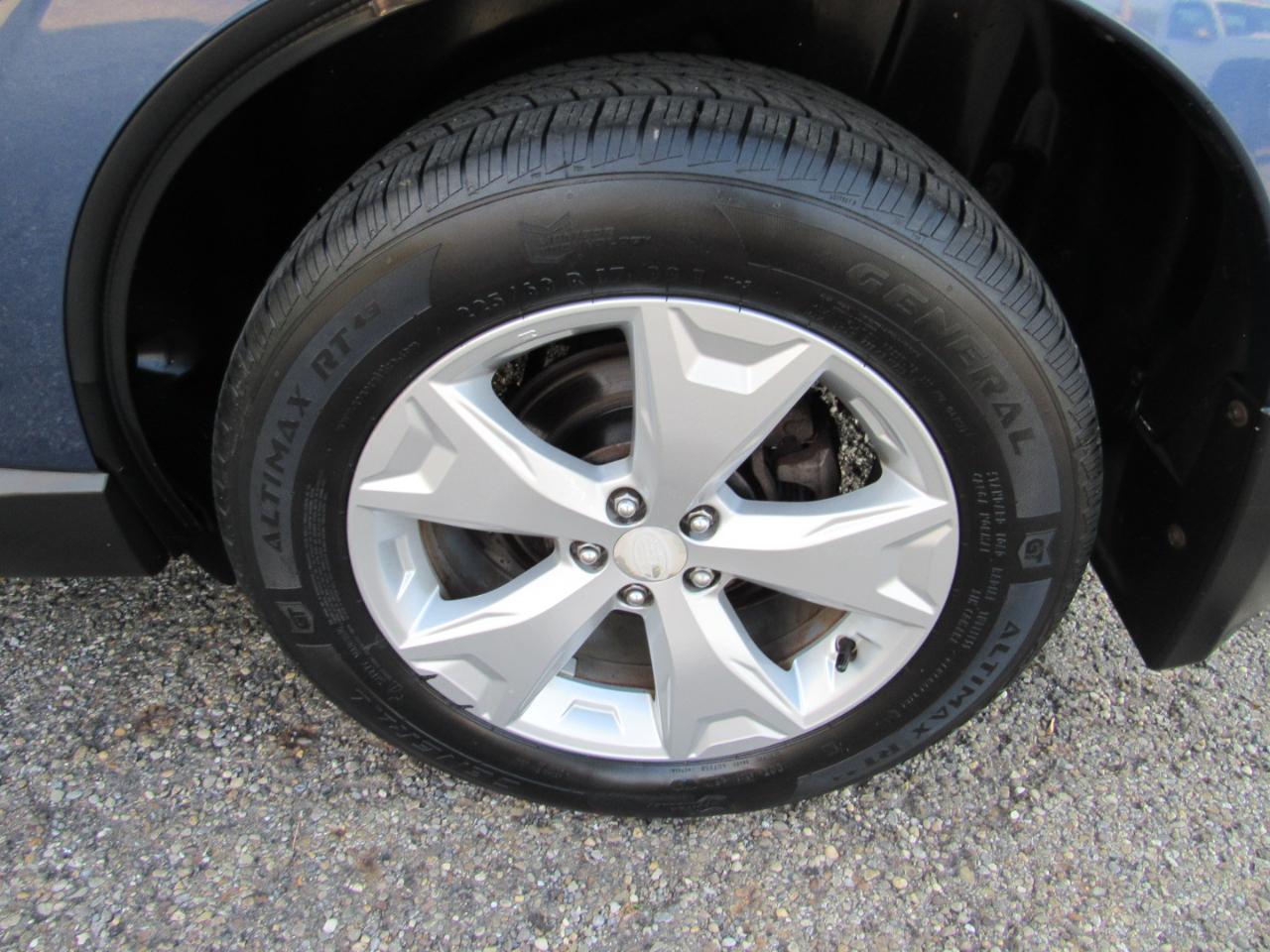 Subaru Forester 4dr Auto 2.5i Touring PZEV 2014