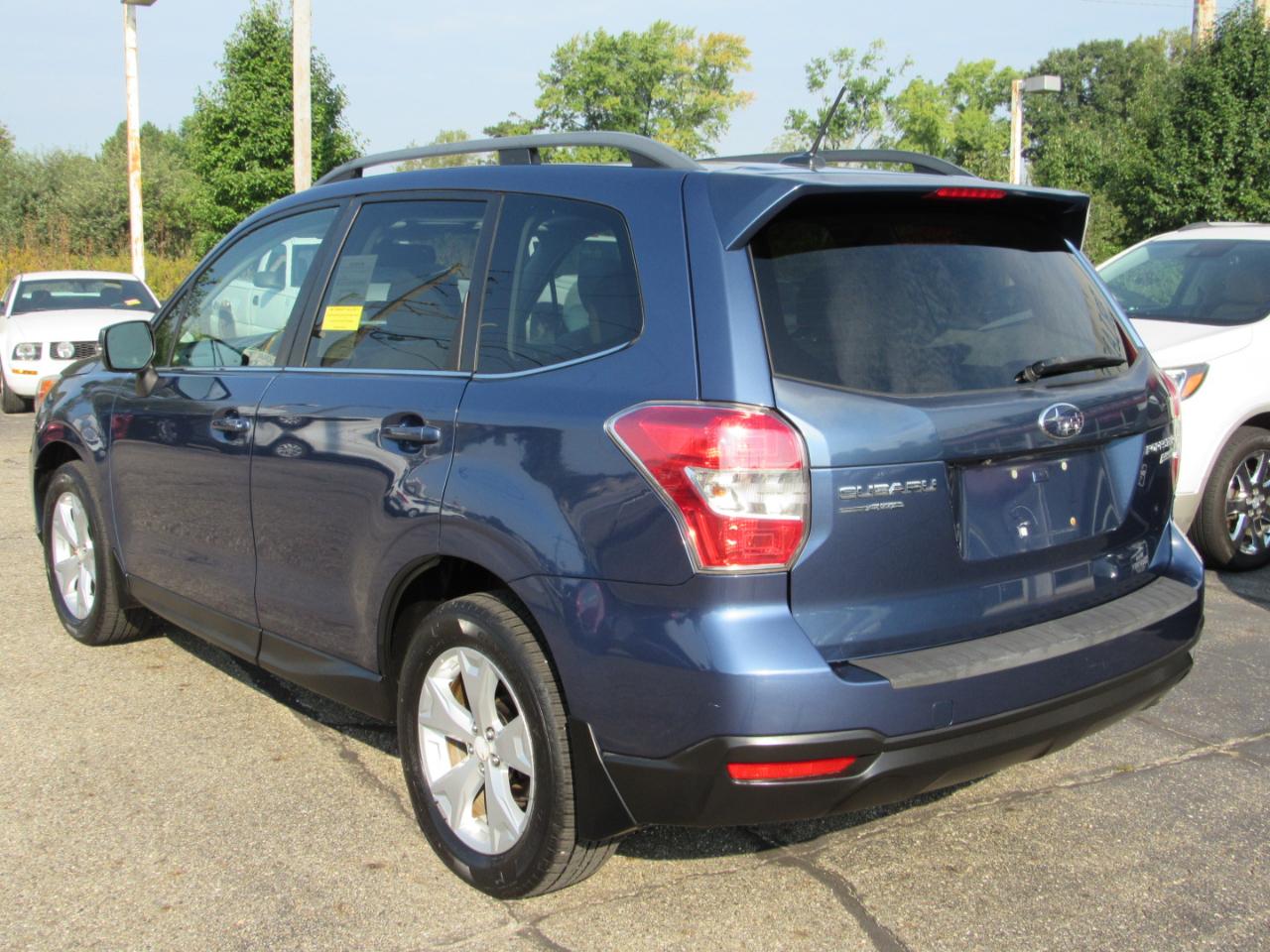 Subaru Forester 4dr Auto 2.5i Touring PZEV 2014